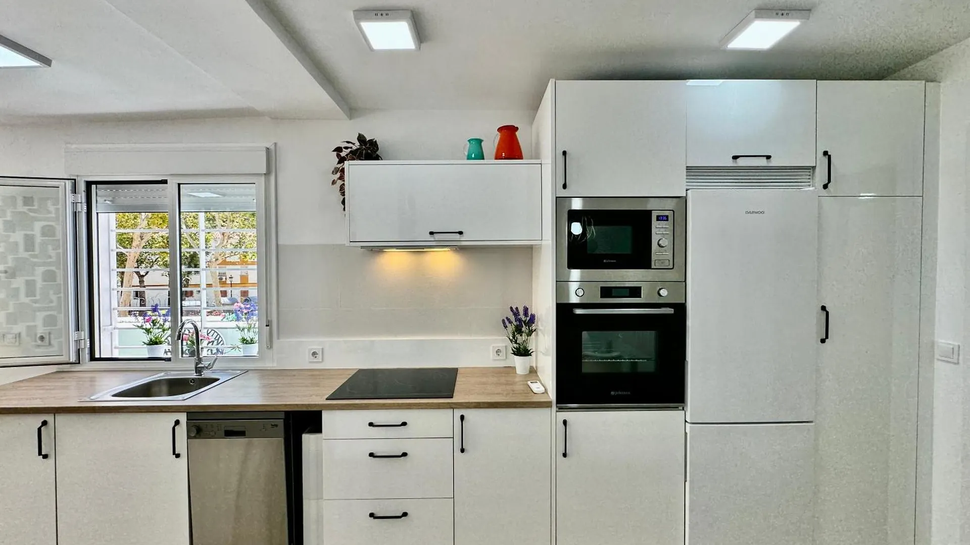 Cascada Magnificent Recently Refurbished Apartments In Marbella Center - Eaw Homes Spain